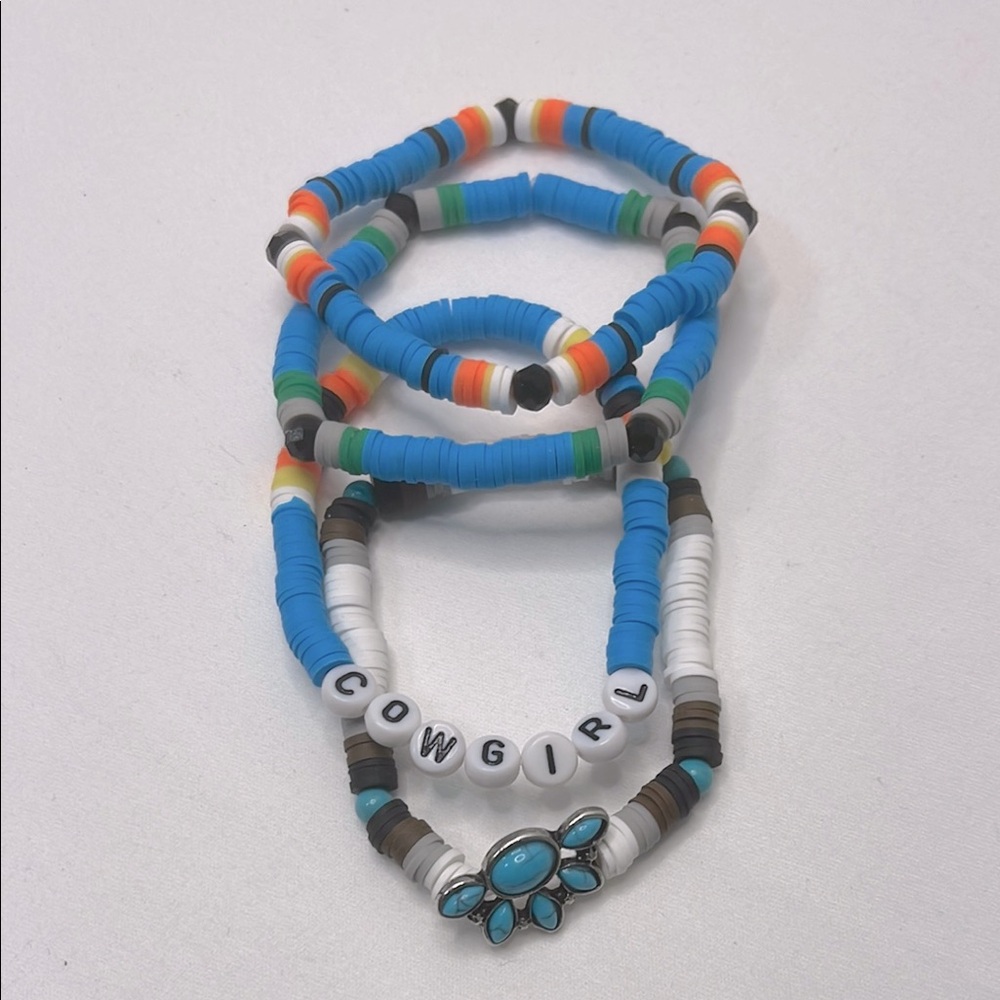 NWOT Colorful Beaded Bracelet Set (4) Stretch